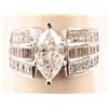 Image 1 : 14K White Gold Diamond Ring