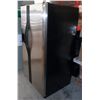Image 6 : FRIGIDAIRE STAINLESS STEEL REFRIGERATOR WITH