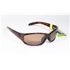Image 1 : PAIR OF FOSTER GRANT SUNGLASSES