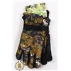 Image 1 : NEW PAIR OF CAMO WINTER GLOVES