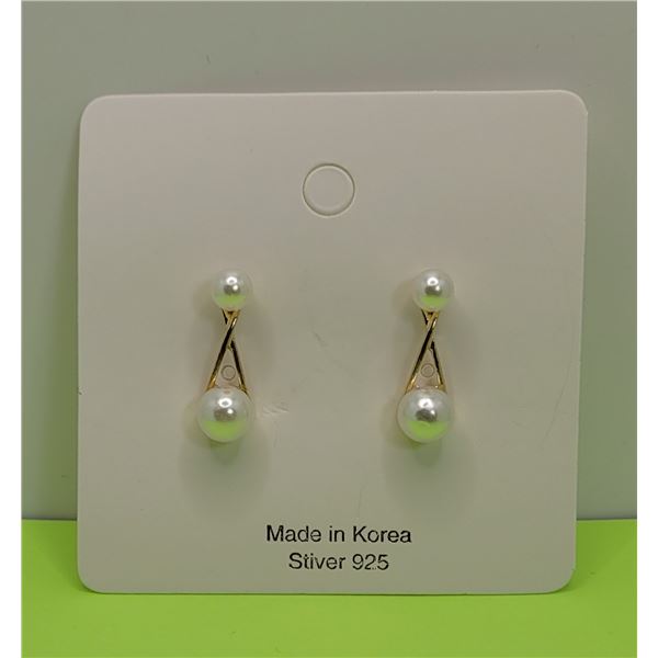 19)  GOLD PLATED 925 SILVER PEARL STUD EARRINGS.