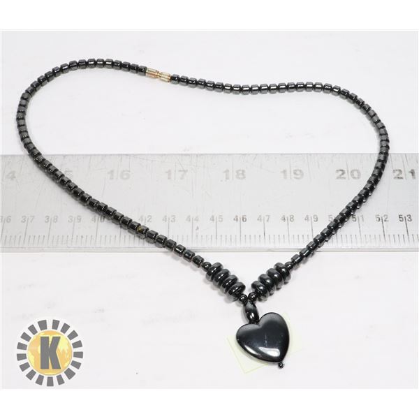 HEAVY HEART SHAPED FASHION NECKLACE