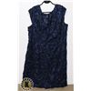 Image 1 : 22W WOMENS FLORAL PATTERNED NAVY BLUE DRESS