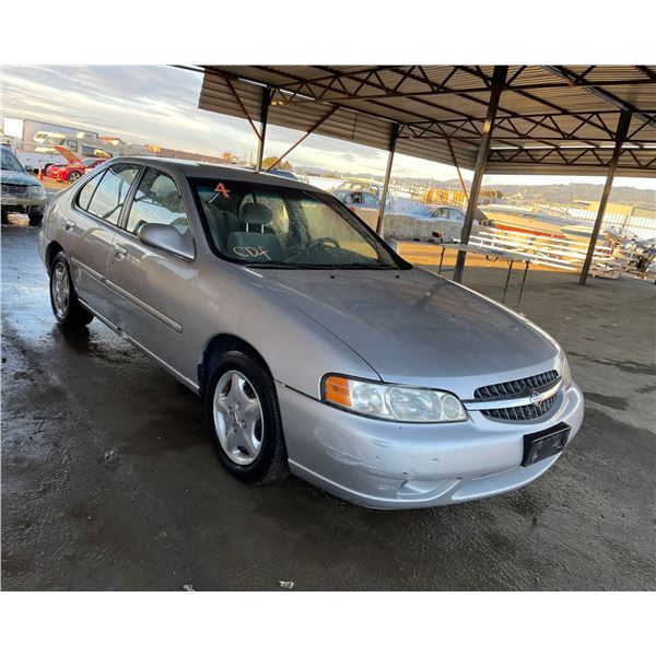 2000 Nissan Altima XE