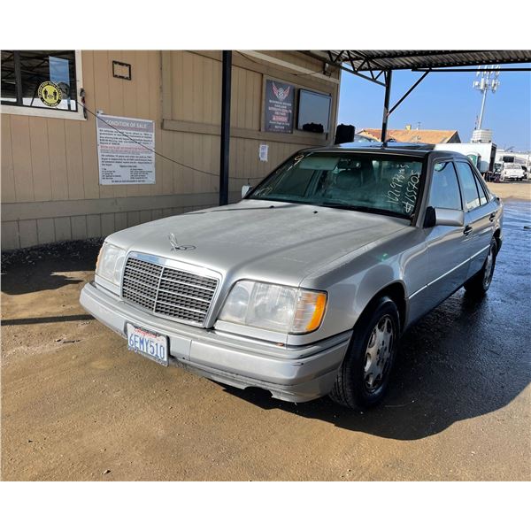 2002 Mercedes-Benz C-Class C 240