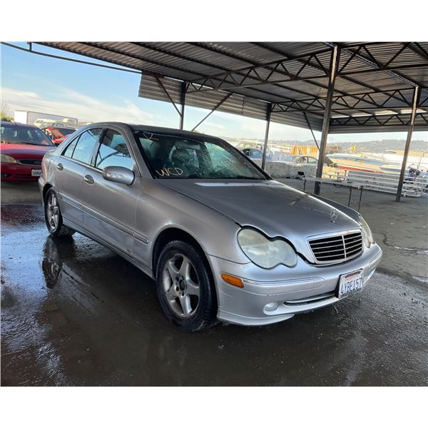 2002	Mercedes-Benz	C-Class