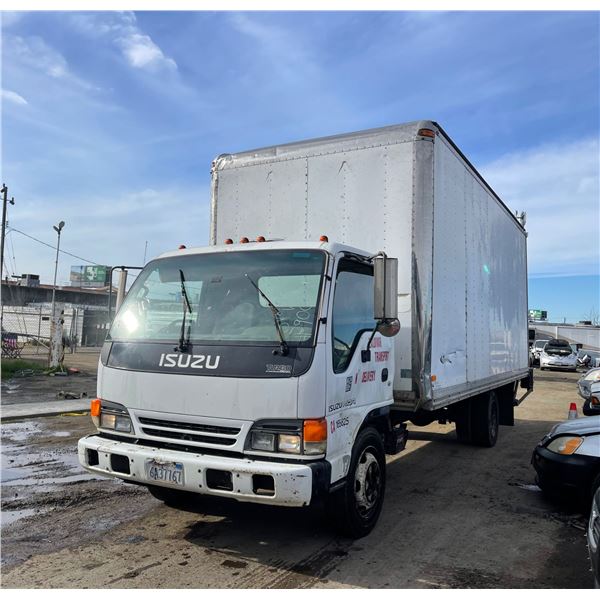 2000	ISUZU	NQR