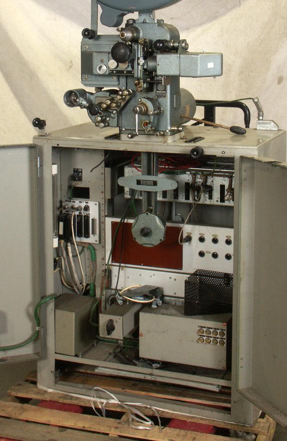 CINEMA PROJECTOR BAUER 35 MM