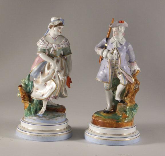 PORCELAIN FIGURINES IN CONTINENTAL DRESS UNMARKED