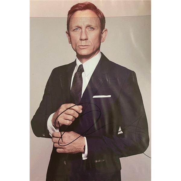 Signed James Bond Spectre 007 (James Bond)  Photograph
