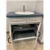 Image 6 : Showroom Display - 3 pce Bathroom includes: 30" Vanity cabinet with sink and tap set, recessed medic