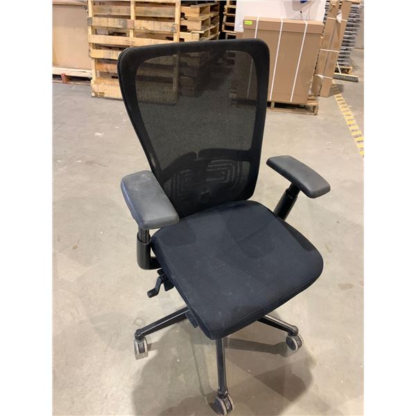 Executive Mesh Back office chair