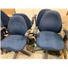 Image 2 : Lot of 4 - Blue adjustable office chairs