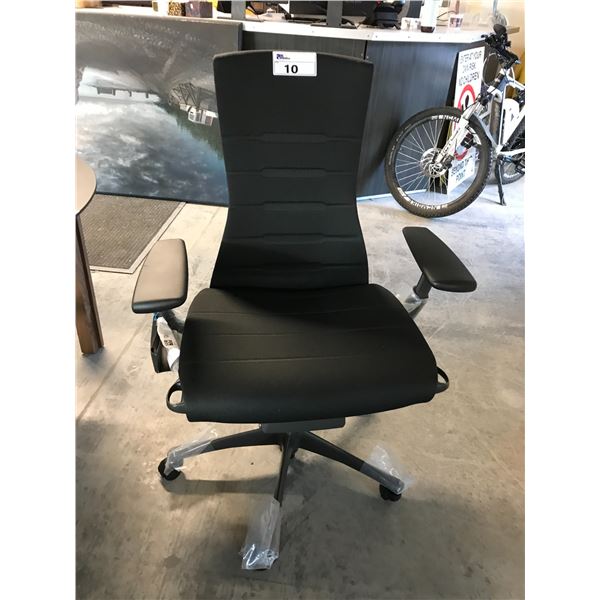 HERMAN MILLER EMBODY BLACK/GRAPHITE FULLY ADJUSTABLE GAMING CHAIR RETAIL $2254.00 CAN