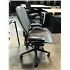 Image 2 : HERMAN MILLER AERON GRAPHITE FULLY ADJUSTABLE TASK CHAIR (SIZE C) RETAIL $2030.00 CAN