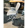 Image 3 : HERMAN MILLER AERON MINERAL GREY FULLY ADJUSTABLE TASK CHAIR SIZE A RETAIL PRICE $1805 CAN