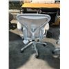 Image 4 : HERMAN MILLER AERON MINERAL GREY FULLY ADJUSTABLE TASK CHAIR SIZE A RETAIL PRICE $1805 CAN