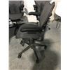 Image 3 : HERMAN MILLER AERON GRAPHITE FULLY ADJUSTABLE TASK CHAIR (SIZE B) RETAIL $2030 CAN