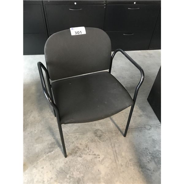 HON BLACK LOOP ARM STACKABLE CLIENT CHAIR