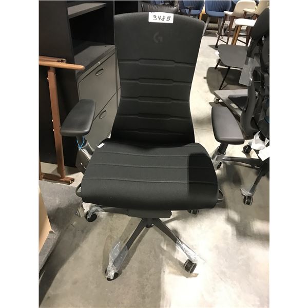 HERMAN MILLER EMBODY BLACK/CYAN FULLY ADJUSTABLE GAMING TASK CHAIR RETAIL $ 2,895.41 CAN