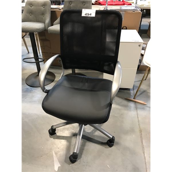 BLACK LOOP ARM MESH BACK TILTER CHAIR