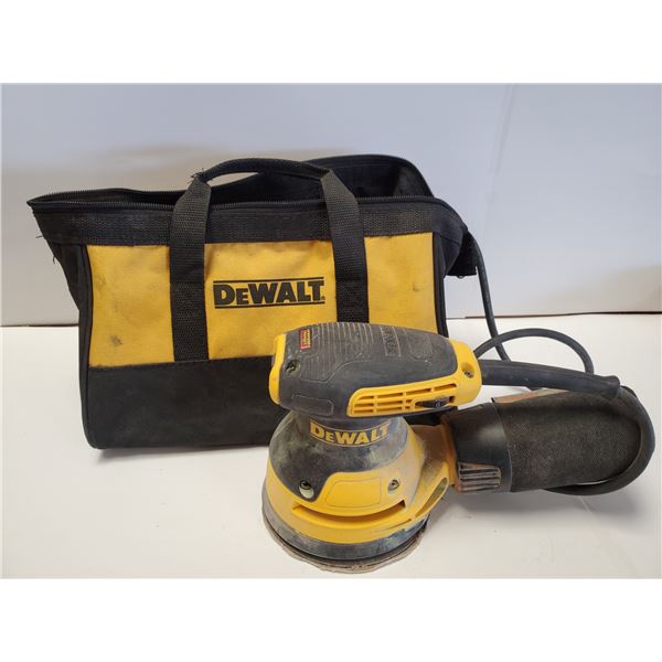 DEWALT SANDER WITH BAG