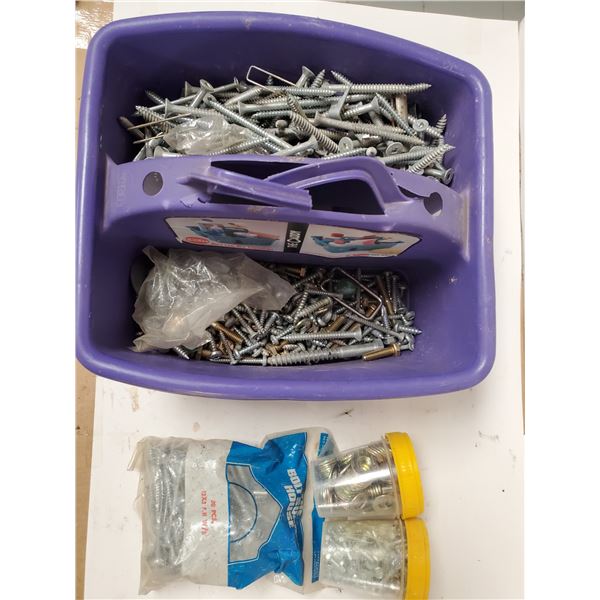 LOT OF ASSORTED SCREWS