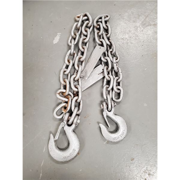 ASSORTED CHAINS