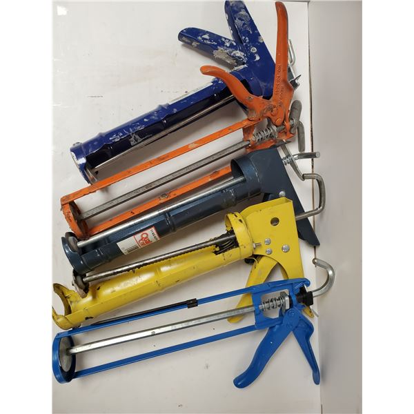 LOT OF CAULKING GUN