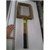 Image 1 : WOODEN TENNIS RACKET WITH PRESS