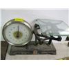Image 1 : 30LB ANTIQUE SCALE