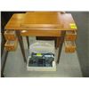 Image 3 : IMPERIAL PORTABLE SEWING MACHINE & SEWING MACHINE CABINET