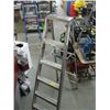 Image 1 : 6' ALUMINUM STEPLADDER