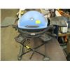 Image 1 : WEBER PORTABLE PROPANE BBQ ON STAND
