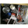 Image 2 : 2 BOXES OF MISC. TOASTER, THERMOSES, ETC.