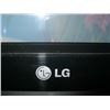 Image 2 : LG 33" TV, NO REMOTE