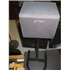 Image 2 : PAIR OF SONY SPEAKERS ON STANDS & A TV STAND