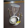 Image 2 : LG. HOURGLASS