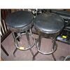 Image 1 : 2 CHROME BAR STOOLS