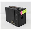 Image 1 : ANTIQUE BOX CAMERA