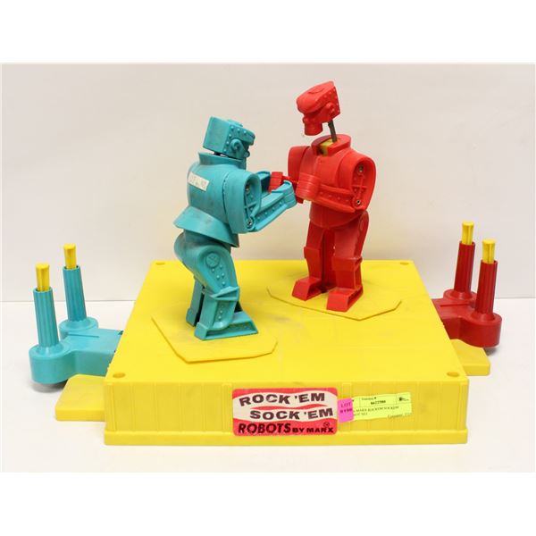 1966 MARX ROCKEM SOCKEM ROBOT SET