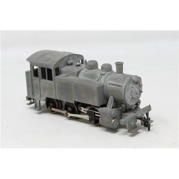 HEAVY CAST METAL HO TRAIN LOCOMOTIVE