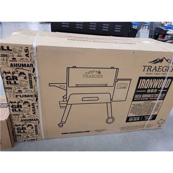 Traeger Ironwood 885 Woofire Grill & Starter Kit