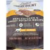 Image 2 : Merrick Real Chicken & Sweet Potato Recipe Dog Food (4lbs)