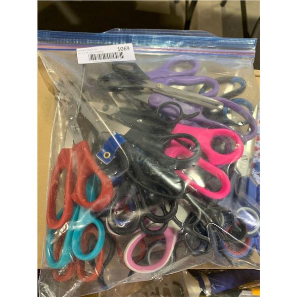 Large Ziplock Bag full of assorted scissors