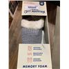 Image 2 : NEW Cozy Mountain memory foam slippers womens M 7-8 grey