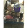 Image 2 : PALLET OF ITEMS INCLUDING : POWER WASHER, PET CRATE, AND MORE