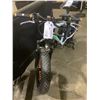 Image 2 : *NEW* WHITE NAKTO MINI CRUISER E-BIKE, 360 WATT BATTERY, FAT TIRE TIRES 20" X 4", 36 VOLT 10 AH,