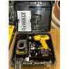 Image 2 : *NEW* DEWALT HEAVY DUTY 3/8" 14.4V CORDLESS DRILL/DRIVER KIT DW954K-2
