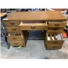 Image 2 : 7 DRAWER DESK